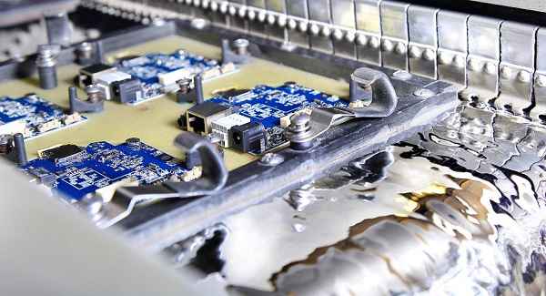 pcba貼片打樣波峰焊的長(zhǎng)期實(shí)踐